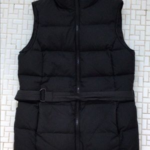 Women’s down vest.